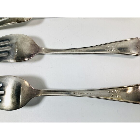 Old Company Plate Plus Flower Basket Pattern Silverplate Set Of 4 6in Forks Vtg - Picture 5 of 5